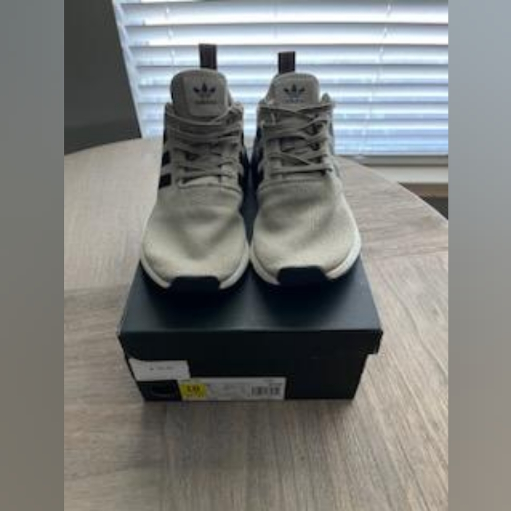 Men's Adidas NMD R2 - Picture 5 of 9